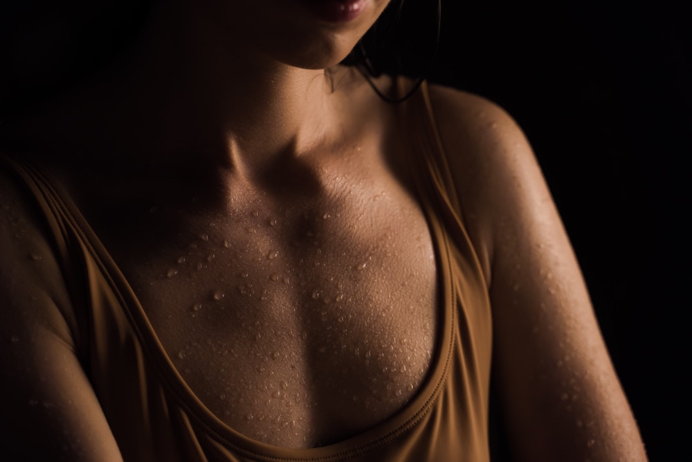 What Causes Sour Smell Under Breast & Treatments, Tips to Get Rid of it