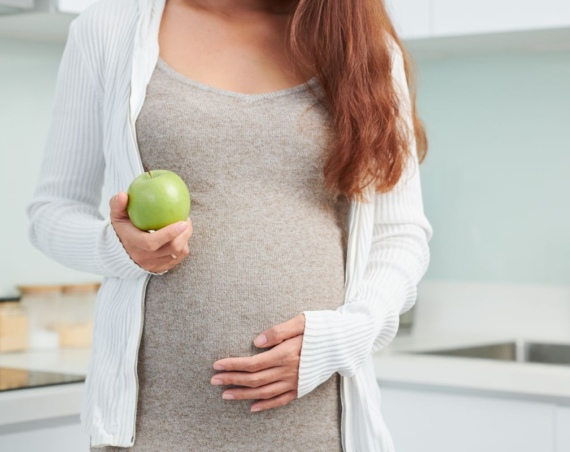 8 Benefits Of Eating Apples During Pregnancy